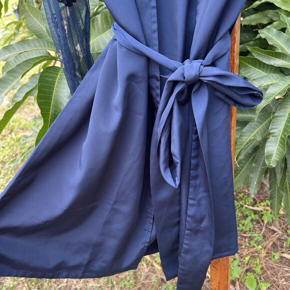 Robed with Love Hildy Robe Blue Floral Embroidered Bridesmaid Bell Sleeves Small - Picture 2 of 9